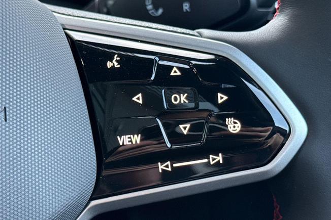 VOLKSWAGEN ID.5 Photo 17