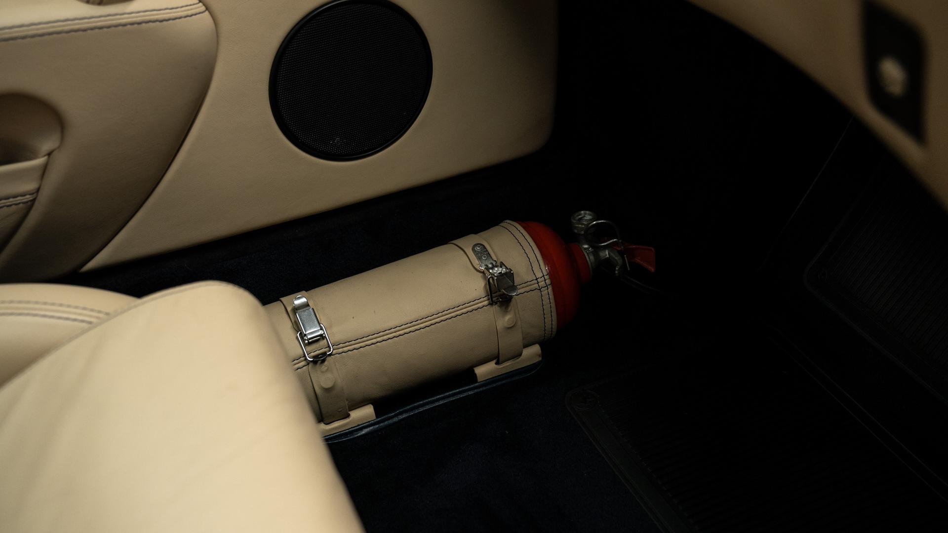 Ferrari 575M Photo a1a55df6-aedc-4b57-85c4-a6c4c8546785.jpg