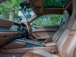 PORSCHE 911 Photo 3