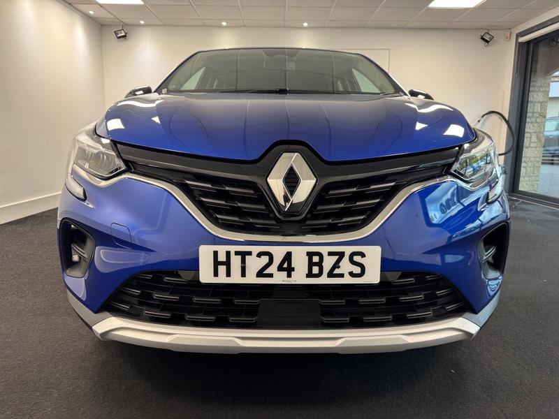 Renault Captur Photo a1b69d8f-fd48-40af-8104-73af3644545a.jpg