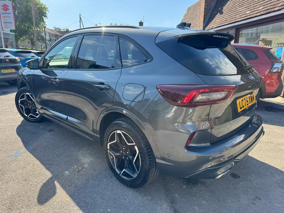 Ford Kuga Photo a1b7e217-7aaa-4370-b017-278a8a78fcc5.JPEG