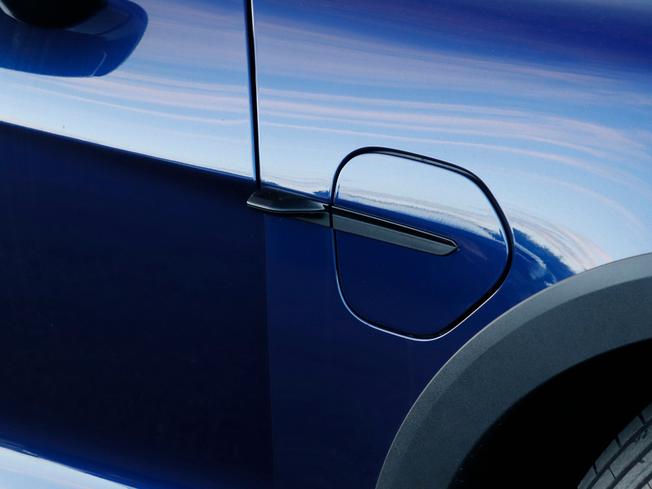 PORSCHE Taycan Photo 25