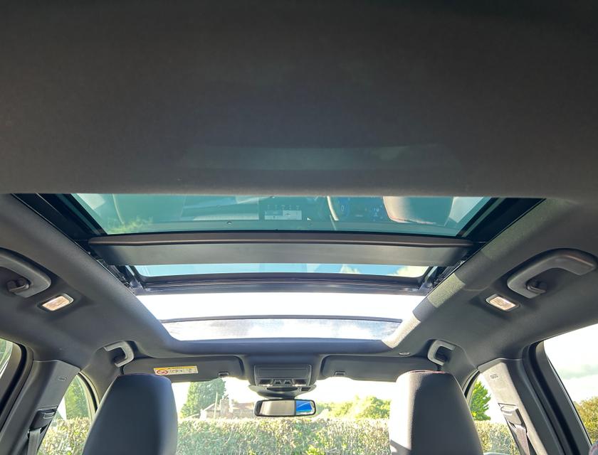 Ford Kuga Photo a1c70392-9323-4215-a523-a650558e1240.jpg