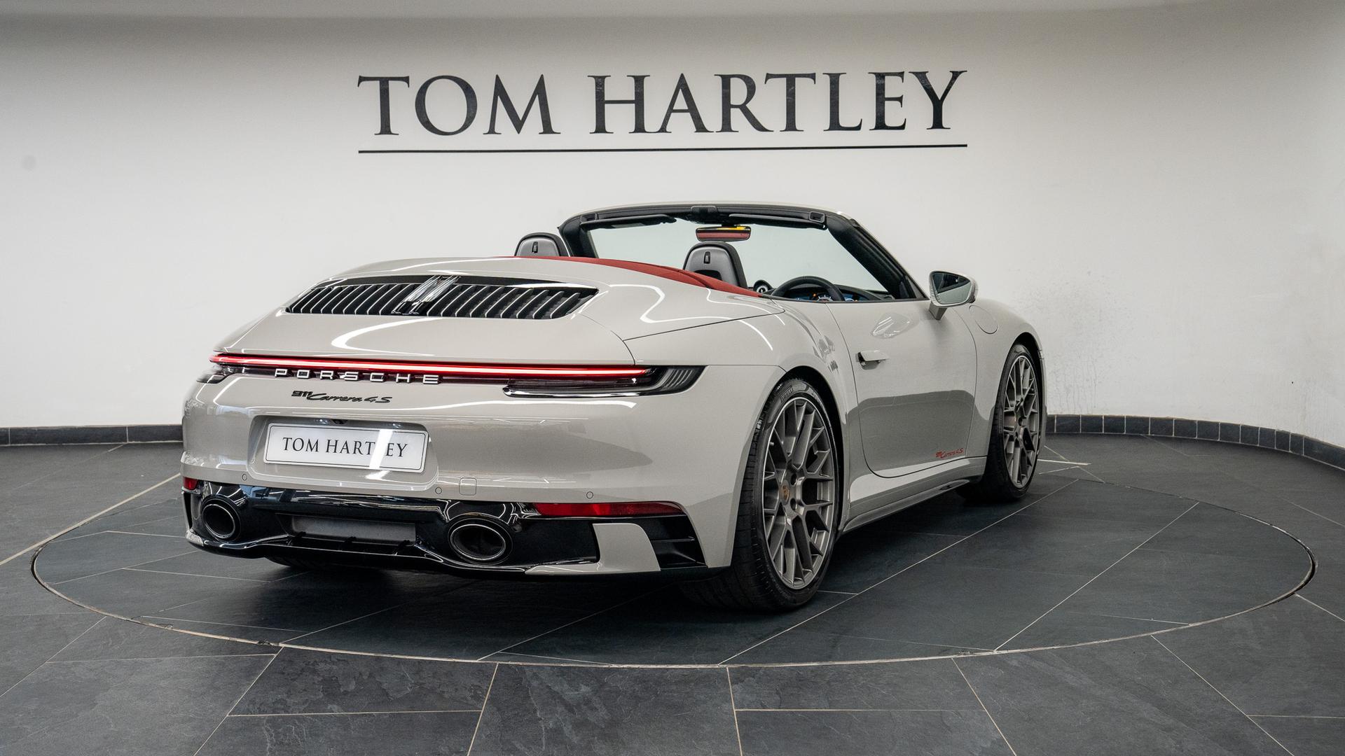 Porsche 911 Photo a1d5b1e8-5876-4c83-9368-b680bd0c1eb8.jpg