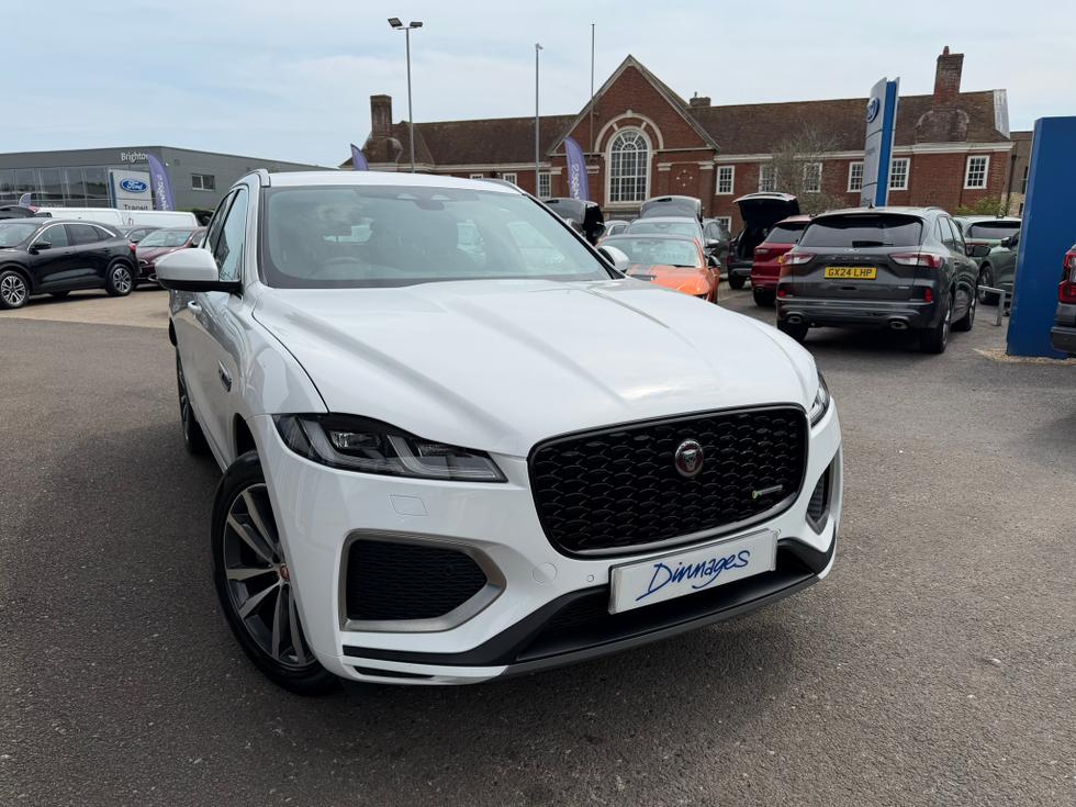 Jaguar F-PACE Photo a1f19bd8-93e7-455c-8645-feaa39ac9bb6.JPEG