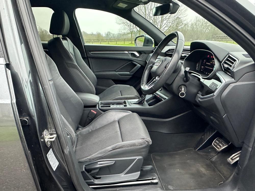 Used Audi Q3 AO69RUH 14