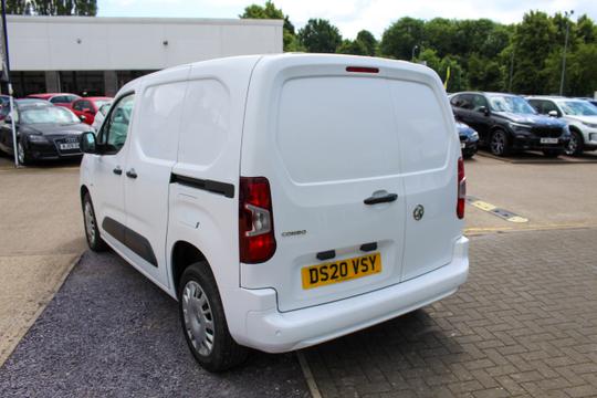 Vauxhall COMBO Photo a20aacf5-0ab8-4732-bf03-56ed63acec89.jpg