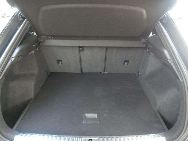 Audi Q3 Photo a21527a6-1ccb-4983-b092-c81c44f78359.jpg