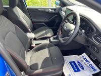 Ford Focus Photo 10