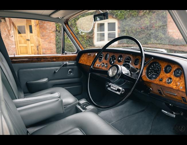 BENTLEY Flying Spur Photo 5