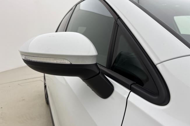 VOLKSWAGEN Golf Photo 20