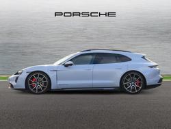 PORSCHE Taycan Photo 5