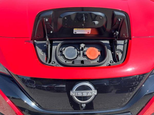 Nissan Leaf Photo a268fc3e-4a8a-4add-8b5b-e0c963af4148.jpg