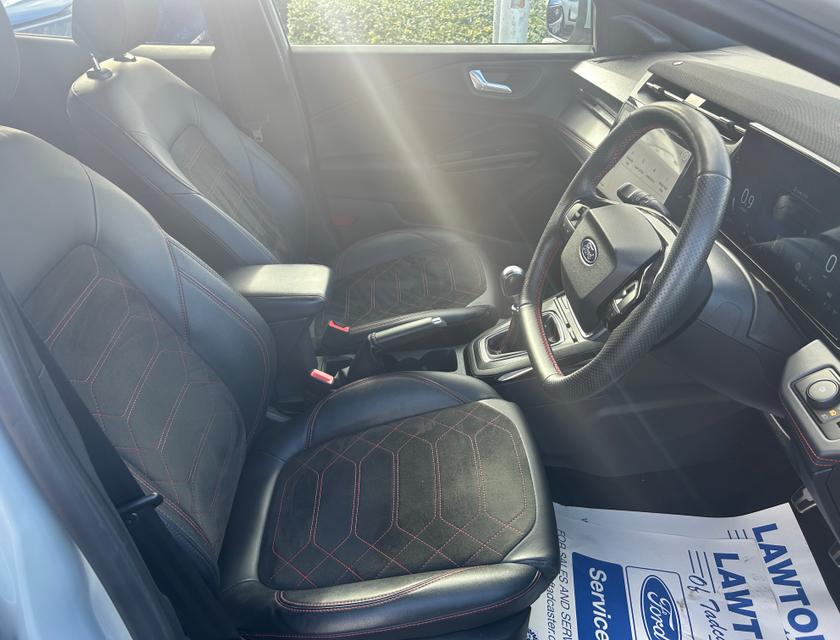 Ford Puma Photo a2726265-905a-4d32-968b-46a2c5dfd193.jpg
