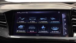 AUDI Q4 e-tron Photo 5