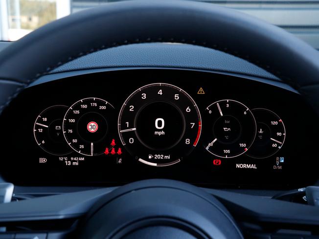 PORSCHE Cayenne Photo 16