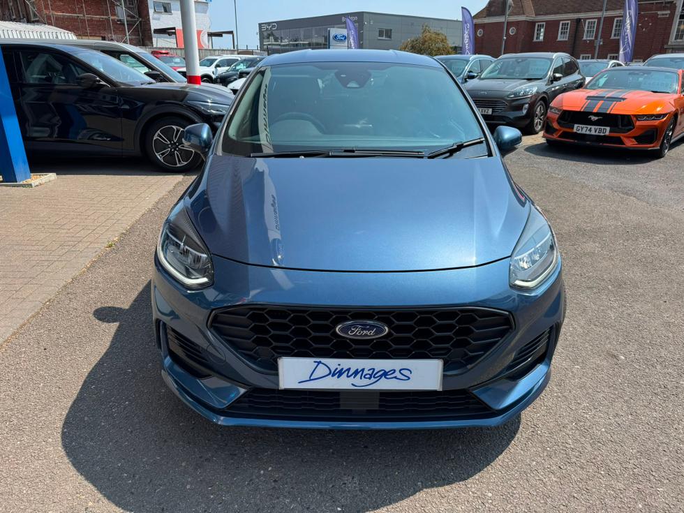 Ford Fiesta Photo a2ae477c-943b-4bde-a528-d5d254082fea.jpeg