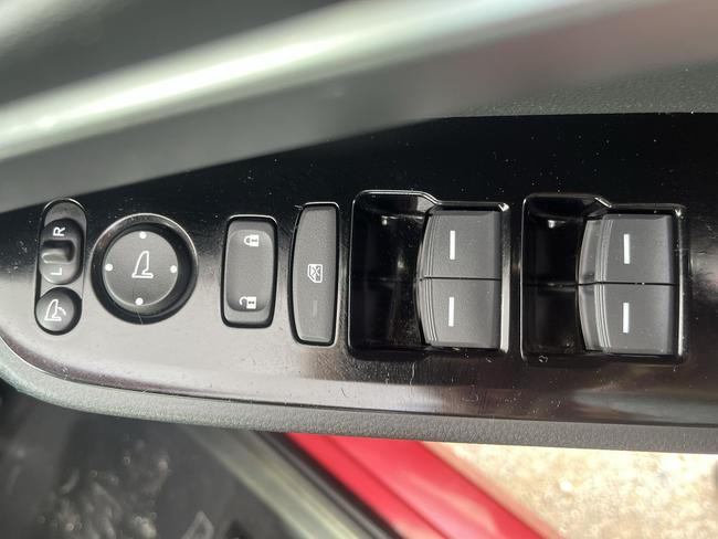 Honda HR-V Photo a2afce6b-2e13-497f-83a8-d55ab6770caf.jpg