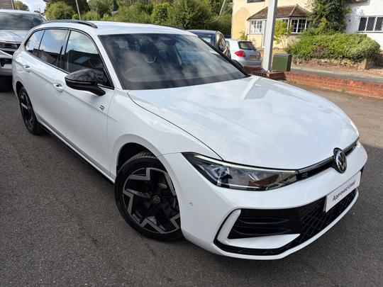Volkswagen Passat Photo a2bdf41b-0ae1-47b8-ab5f-87dd5e570aa1.jpg