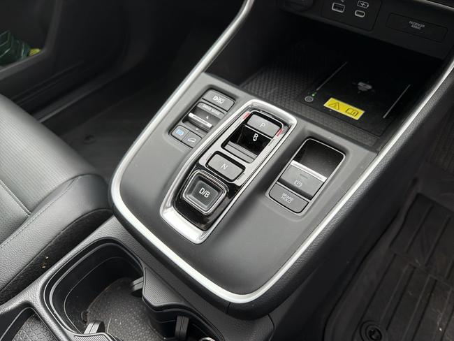 Honda CR-V Photo a2c91608-900b-4ac3-aff8-02a40e15abff.jpg