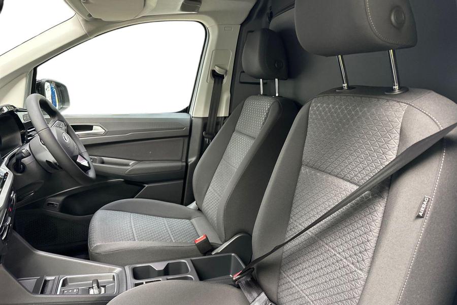 Ford TRANSIT CONNECT Photo a3015a35-e419-4ff3-961d-970a70737a14.jpg