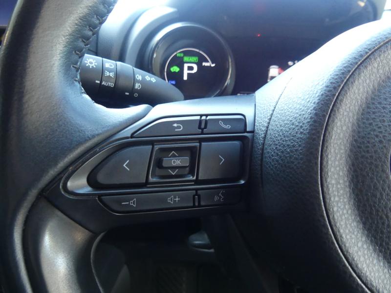 Toyota Yaris Photo a30f8b42-1c06-4c4c-9b36-26d80dc7a0f8.jpg