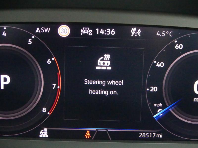 Volkswagen Tiguan Photo a3148515-e2b4-4da3-95ab-00c526865039.jpg