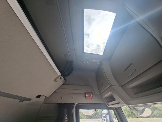 Iveco S-WAY Photo