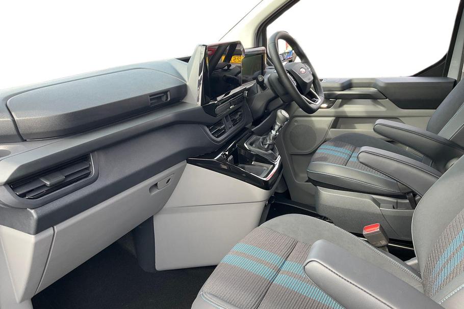 Used Ford TRANSIT CUSTOM L2DCIVSPORT2 4