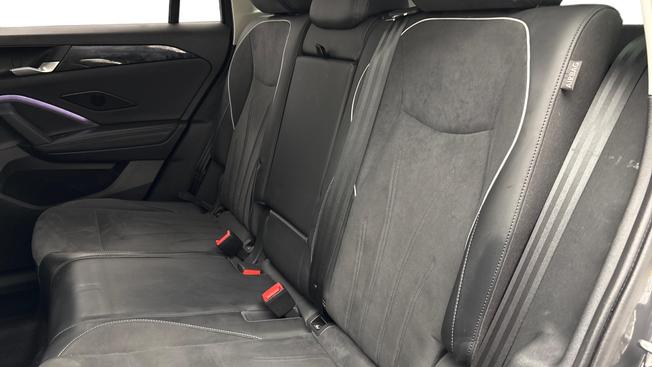 VOLKSWAGEN Tiguan Photo 7