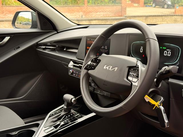 Kia Niro Photo a321a0ba-d183-4a22-8a8c-ee187d1f143a.jpg
