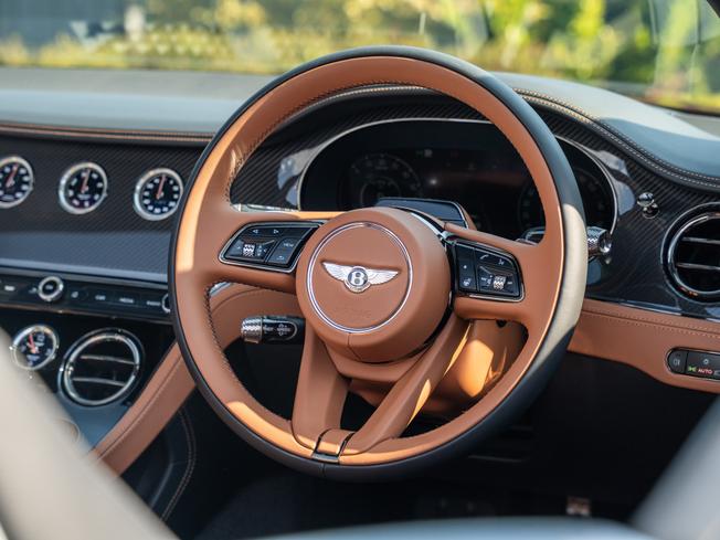 BENTLEY Continental GTC  Photo 11