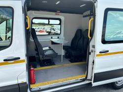 Ford Transit Photo 11