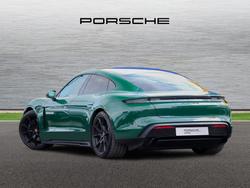 PORSCHE TAYCAN Photo 2