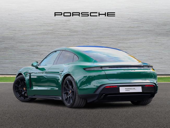 PORSCHE TAYCAN Photo 2