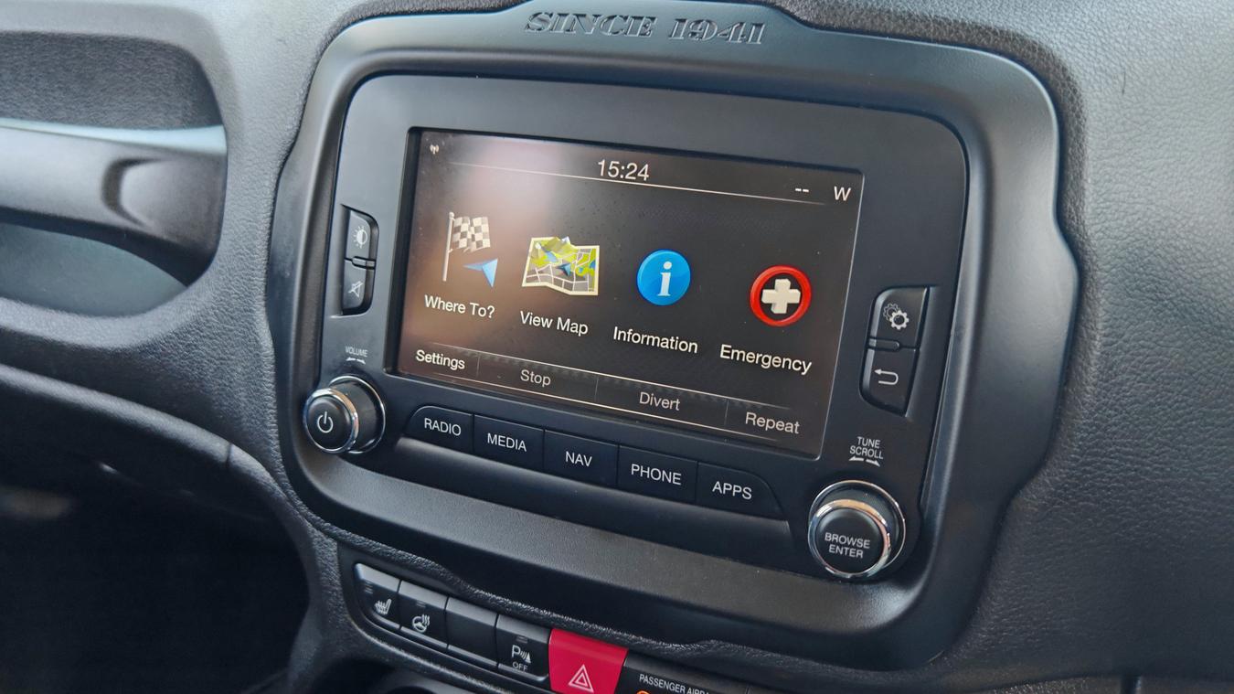 Used Jeep Renegade OU66RZE 28