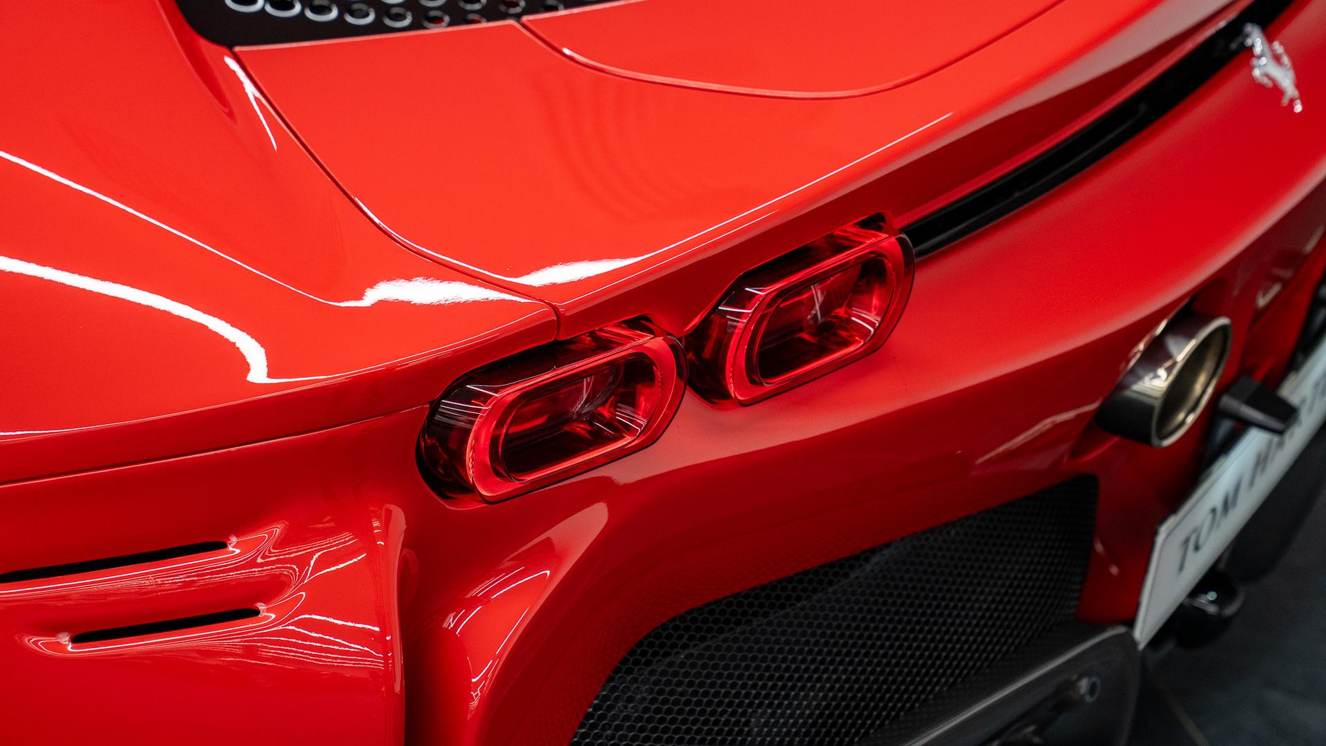 Ferrari SF90 Photo a3af0906-fd19-4602-982d-45e74e9c9454.jpg