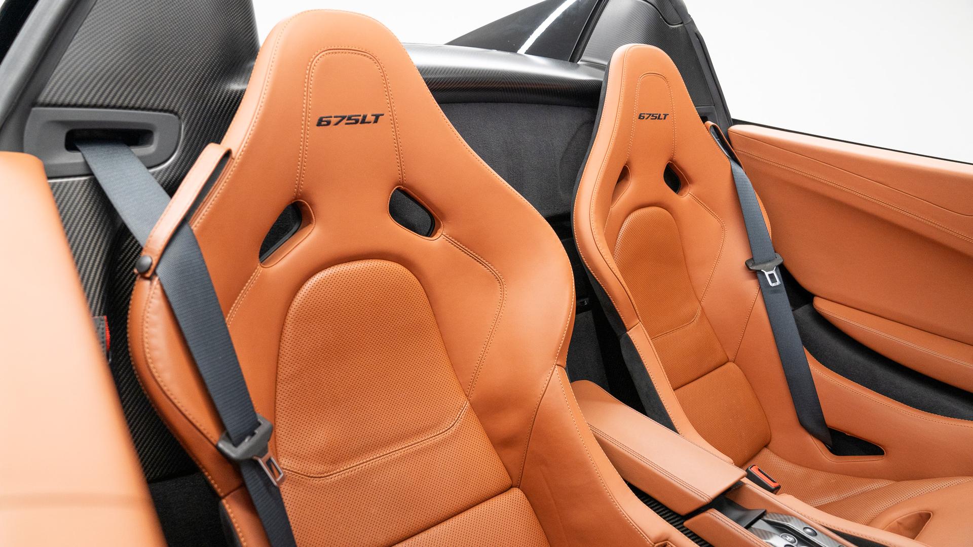 McLaren 675 LT Photo a3bf855b-6b8f-46a8-86fa-48191129e2cf.jpg