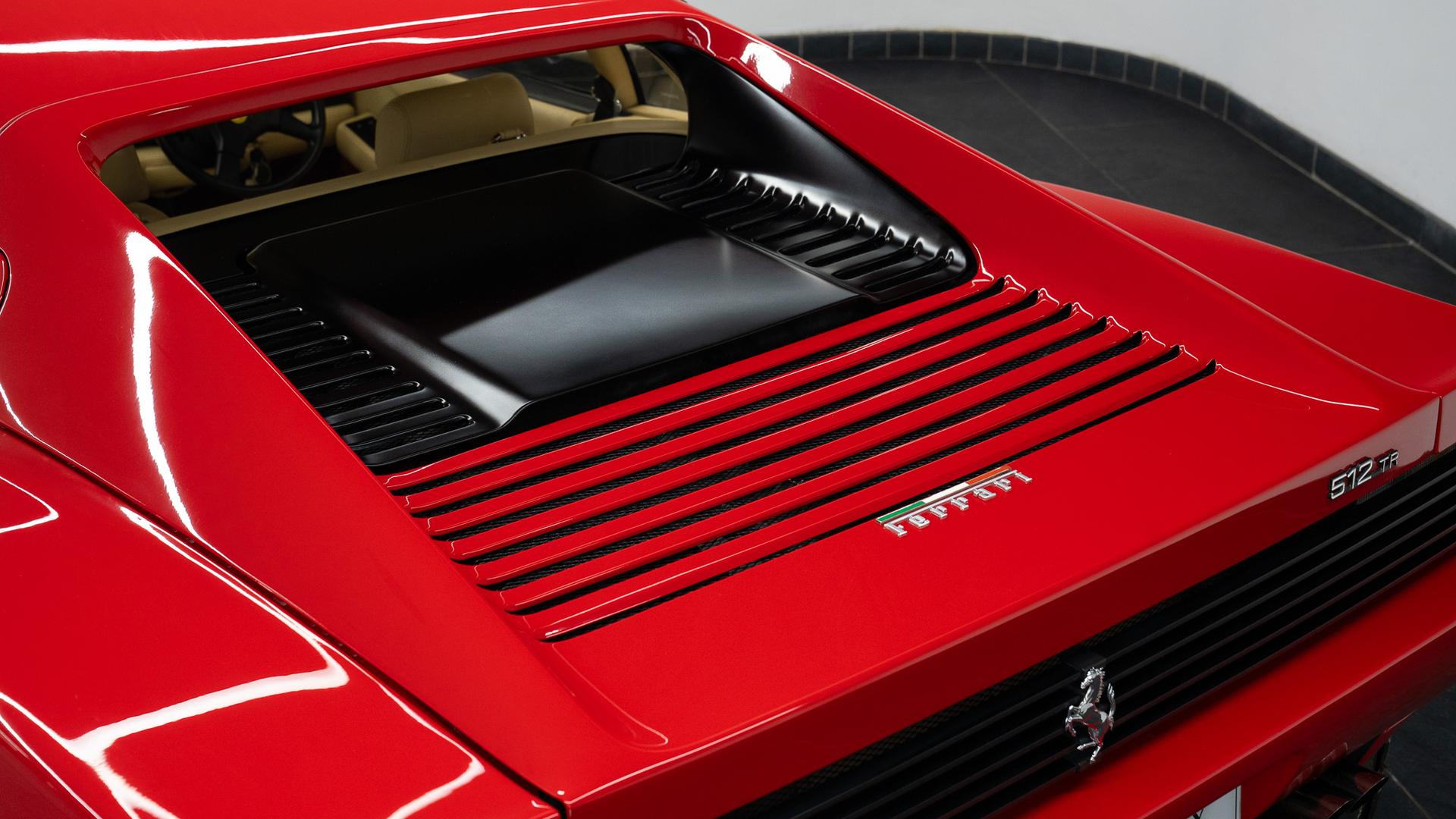 Ferrari 512 Photo a3ce7801-f32c-460e-8ff5-2151b693b8ba.jpg