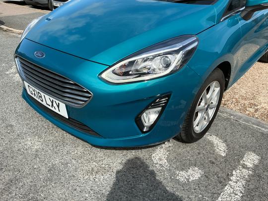 Ford Fiesta Photo 18