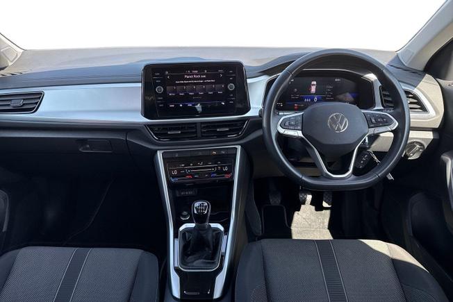 Volkswagen T-Roc Photo 12