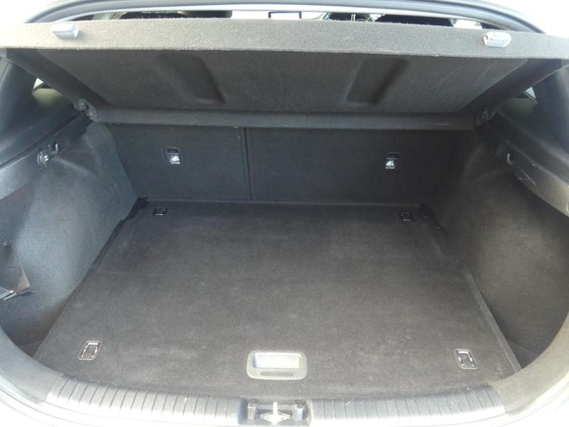 Kia Ceed Photo a3e9a753-8b58-4df2-9227-121d4bd5fdb8.jpg