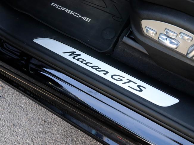 PORSCHE Macan Photo 7