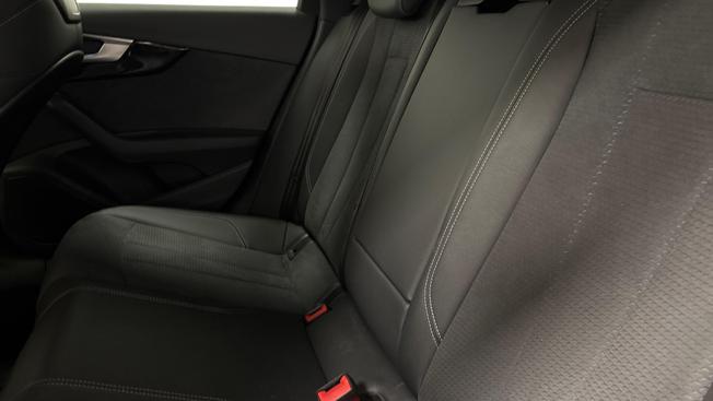 Audi A4 Avant Photo 7