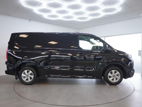 Ford E-Transit Custom Photo a405a14f-fa4d-4ea9-8cae-6274a4f30d30.jpg