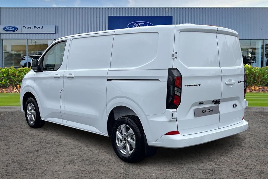 Used Ford TRANSIT CUSTOM NEWCUSTOM30 2