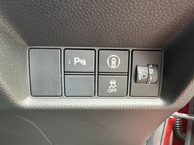 Honda Jazz Photo a417b0ca-2e73-4f4c-80ca-80ed3a8f8132.jpg