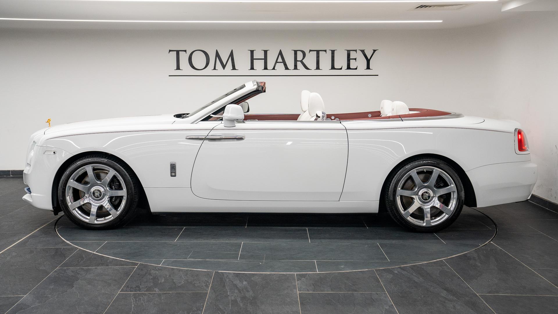 Rolls-Royce Dawn Photo a42bc33c-b1aa-472b-93cf-7465e7fcbe6a.jpg