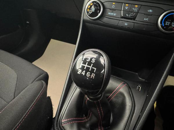 Used Ford Fiesta YR72UWS 18