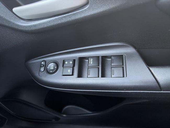 Honda Jazz Photo a4471e34-a571-48e0-a08a-287c4246ebf6.jpg